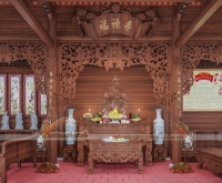 Ngao du nơi chốn vẻ đẹp của mẫu thiết kế nhà thờ họ gỗ Lim tại Hải Phòng