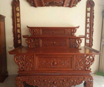 Bàn thờ tam cấp