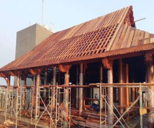 cach-chong-chay-cho-nha-go