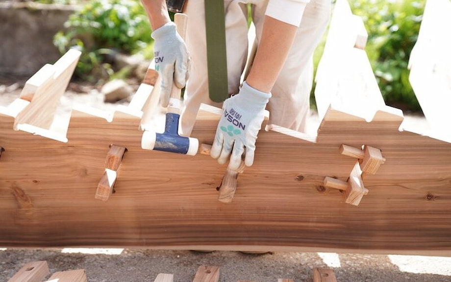 sam-trong-nha-go-co-truyen-2